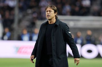 Αλμέιδα: «Αύριο έχω συνάντηση για το μέλλον της ΑΕΚ, όχι το δικό μου»