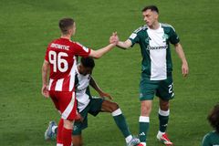 Ο Μουζακίτης έδωσε τη φανέλα του σε φίλους του Παναθηναϊκού