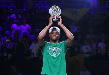 MVP του τελικού ο απολαυστικός Τάισον Κάρτερ