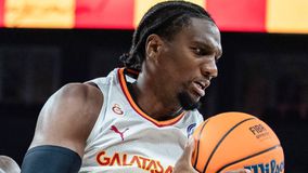 «Ο Εμπούκα Ιζούντου κοντά στον Ερυθρό Αστέρα»