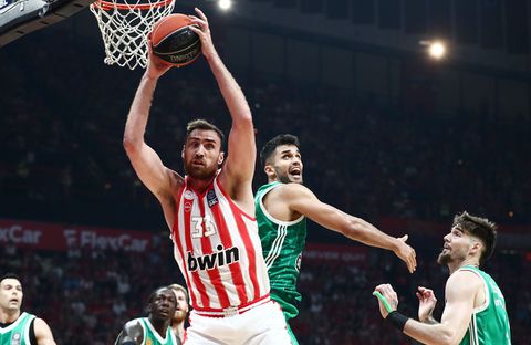 Ανατροπή με Μιλουτίνοφ μετά την πρόταση των Αγγελόπουλων!