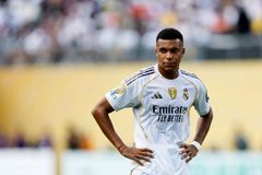 Η Ρεάλ Μαδρίτης ετοιμάζεται να δώσει το «10» στον Εμπαπέ