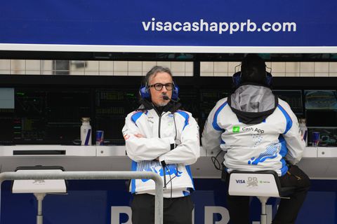 Μεκίς: «Απίστευτο να βλέπω τη Red Bull χωρίς τον Χόρνερ»