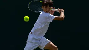 Ο 13χρονος Παγώνης πήρε το πρώτο σετ στον τελικό του Γουίμπλεντον!