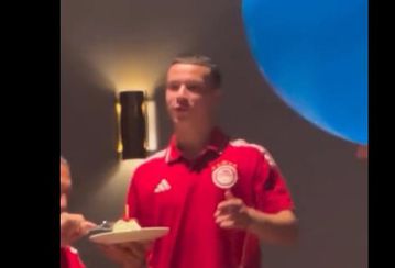 Τα γενέθλια του Πνευμονίδη και το «ευχαριστώ» του στα αγγλικά (vid)