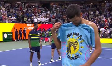 Ο συγκινητικός λόγος που ο Τζόκοβιτς δημιούργησε μπλούζα για τον Κόμπι Μπράιαντ (vids)