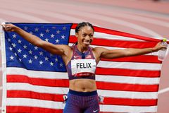 «Έμεινα έγκυος, μου μείωσαν το συμβόλαιο και μετά με κάλεσαν να γίνω το πρόσωπο της καμπάνιας για την ενδυνάμωση των γυναικών!»