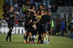 Η Βίρτους Εντέλα προσφέρει εισιτήρια δωρεάν σε όσους μένουν κοντά στο γήπεδο