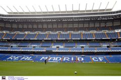 «Οι άδειες του Μπερναμπέου έχουν λήξει από το 2001»