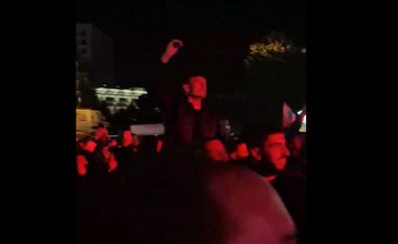 Τα Τίρανα πήραν... φωτιά στο 1-0 της Αλβανίας επί της Σερβίας (vid)