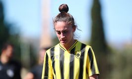 Έντονες διαμαρτυρίες από την ΑΕΚ για τη διαιτησία στο ημίχρονο του αγώνα με τον ΟΦΗ