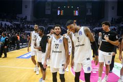 Ποιος είναι ο Στέφεν Μπράουν που έκρινε το ΠΑΟΚ - Ηρακλής στην Πυλαία (vid)