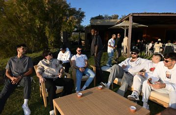 Ο Δημήτρης Γιαννακόπουλος έκανε το τραπέζι στην ομάδα του Παναθηναϊκού παραμονή του ντέρμπι στο ΣΕΦ (pics)