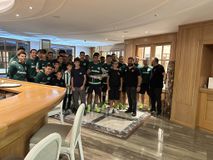 Παίκτες του Παναθηναϊκού Β΄ μοίρασαν αυτόγραφα σε φίλους της ομάδας στην Κρήτη (gallery)