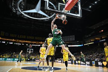 Βάφτηκε πράσινο το Top-10 της Euroleague: Τρεις φάσεις του Παναθηναϊκού στο Βερολίνο ανάμεσα στις δέκα καλύτερες