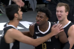 O Τζάρεν Τζάκσον των Γκρίζλις έπαθε... αμοκ για ένα φάουλ που δεν του δόθηκε και αποβλήθηκε (vid)