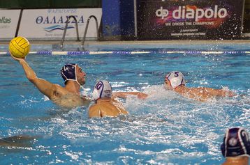 Μεγάλο διπλό της Βουλιαγμένη στη Νέα Σμύρνη - Πέρασε από την Πάτρα το Περιστέρι