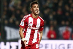 Ο Μπάμπης Κωστούλας αποκάλυψε τι του είπε o πατέρας του για τη φανέλα του Ολυμπιακού