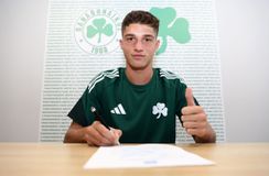 Πρώτο επαγγελματικό συμβόλαιο στον Παναθηναϊκό για τον νεαρό Φώτη