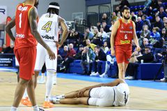 Σοκ στην Καρδίτσα, ρήξη χιαστού ο Οκόρο