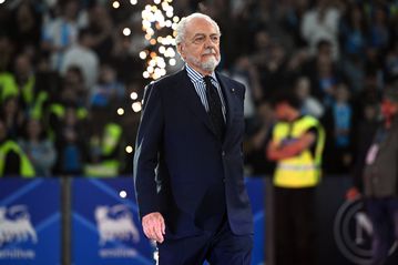 Ντε Λαουρέντις: «Περήφανος για τον Κόντε, ηλιθιότητες τα σενάρια παραίτησης»