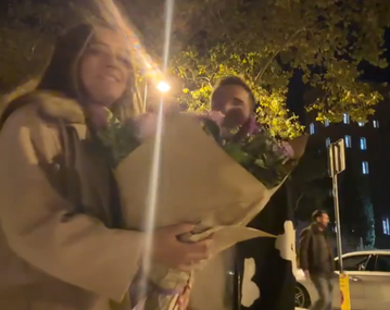 Η απρόσμενη εμφάνιση του Μέσι που «διέκοψε» ένα ρομαντικό ραντεβού στη Βαρκελώνη