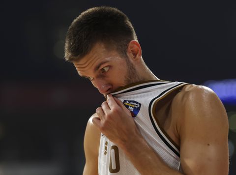 DUBAI BC - ΕΡΥΘΡΟΣ ΑΣΤΕΡΑΣ