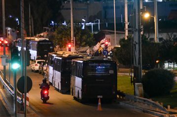 Ραγδαίες εξελίξεις για τα επεισόδια στου Ρέντη: Οι αστυνομικοί έχουν λάβει 250 καταθέσεις