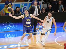 «Ψήνεται» ανταλλαγή Παπαδάκη-Γόντικα!