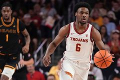 Bronny is back: Ο γιος του Λεμπρόν έκανε το ντεμπούτο του 139 μέρες μετά την καρδιακή προσβολή (vids)