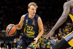 Ο Ζάγκαρς έχει πρόβλημα στο γόνατο και η Φενέρμπαχτσε τον... χάνει για αδιευκρίνιστο διάστημα