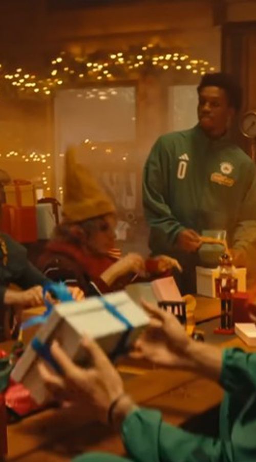 Χριστούγεννα με άρωμα μπασκετικό: οι κάρτες Visa της Πειραιώς σε στέλνουν στο 2026 EuroLeague Final Four της Αθήνας!