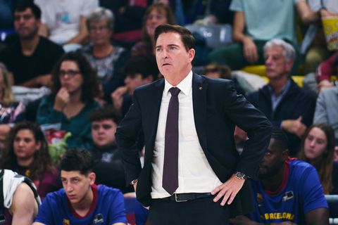 Πασκουάλ: «Ο Βεζένκοφ ένας από τους καλύτερους, αν όχι ο κορυφαίος - Ο Ολυμπιακός παίζει σχεδόν ενστικτωδώς»