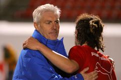 Ποιος πρώην προπονητής του Πανσερραϊκού κατηγορείται για ρατσιστικά και σεξιστικά σχόλια