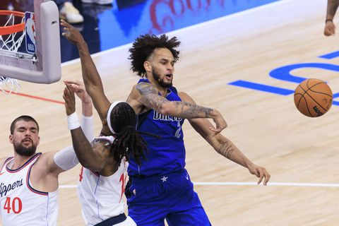 Πλήγμα για τους Μάβερικς: Χειρουργείο και τέλος η σεζόν για τον Λάιβλι