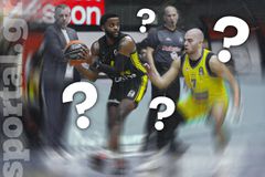 Παρασκήνιο από το Περιστέρι – Μαρούσι: Απορίες, ένταση κι ένα χαμόγελο που... παρεξηγήθηκε