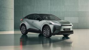 Στην Ελλάδα το νέο Toyota C-HR+ - Που θα το δείτε