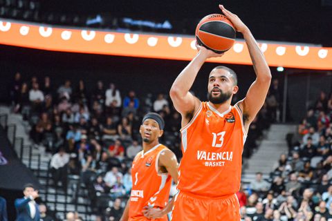 ΒΑΛΕΝΘΙΑ - ΕΦΕΣ