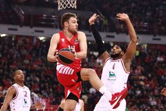 Βεζένκοφ: «Περνάω καλά στον Ολυμπιακό, αλλά στη ζωή μου δεν κλείνω ποτέ καμία πόρτα» (vid)