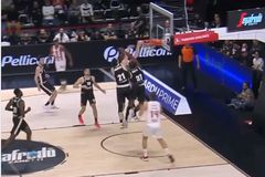 Κάρφωσε με μανία στο καλάθι της Βίρτους ο Ουόκαπ (vid)