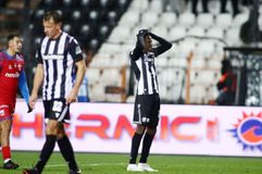 «Βαριά, βαριά του ΠΑΟΚ η φανέλα...»: Έξαλλοι οι οπαδοί των Θεσσαλονικών μετά το 1-2 του Βόλου