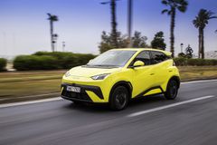 Δοκιμάζουμε το BYD Dolphin Surf – Το μικρό ηλεκτρικό με τις μεγάλες δυνατότητες