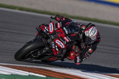 Έμπειρος μάνατζερ του MotoGP ισχυρίζεται: «Η Aprilia έχει ήδη καλύτερη μοτοσυκλέτα από τη Ducati»