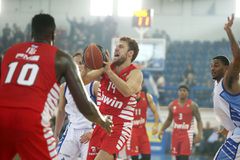 Ο Ολυμπιακός φιλοξενεί τον Ιωνικό, ο Άρης παίζει στην Πάτρα με τον Απόλλωνα