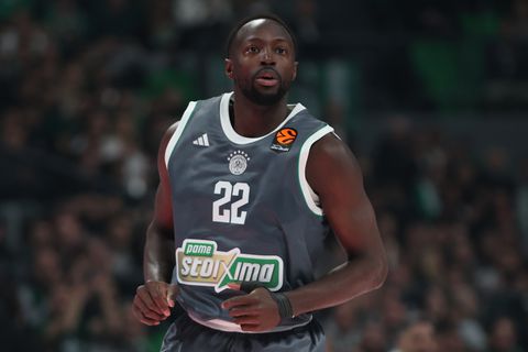 Ενθουσιασμός στον Παναθηναϊκό για Χέιζ-Ντέιβις - Η επική ανάρτηση του Γκραντ με... Space Jam