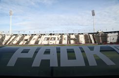 Η ημερομηνία του δυστυχήματος των φίλων του ΠΑΟΚ είναι χαραγμένη στα αποδυτήρια της Τούμπας (vid)