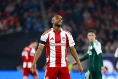 Με δύο ή με έναν φορ ο Ολυμπιακός στη Λιβαδειά;