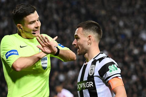 Το παρελθόν του διαιτητή Χαρμ Οσμέρς με ΠΑΟΚ και ΑΕΚ