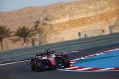 Εντυπωσιακή η Ferrari με τον Λεκλέρ στην κορυφή τη δεύτερη ημέρα δοκιμών στο Μπαχρέιν