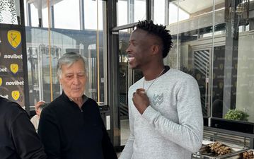 Ο τυχερός Μπάντζι μετά το γκολ στο ντεμπούτο του... πήρε και το φλουρί στον Παναιτωλικό (pics)